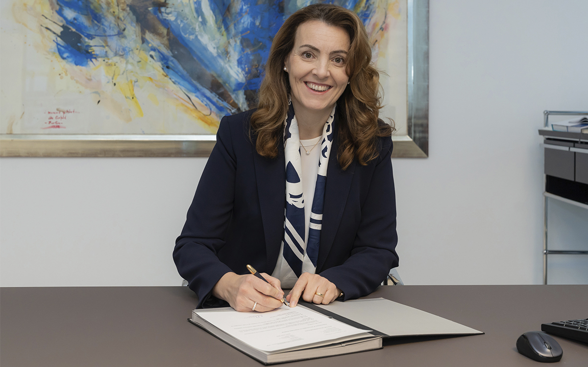 BVR-Präsidentin Marija Kolak bei der Unterzeichnung der sogenannten Unterstützererklärung („Stakeholder Endorsement“) zu den Prinzipien der Vereinten Nationen (UN) für ein verantwortliches Bankwesen.