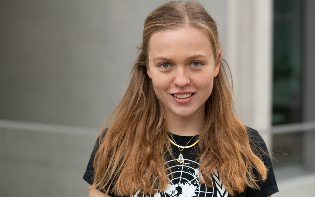 Franka Bernreiter ist UN-Jugenddelegierte 2021–2023 und unterstützt den 54. Internationalen Jugendwettbewerb „jugend creativ“ zum Thema „Der Erde eine Zukunft geben“.<br>Foto: Pavel Sepi