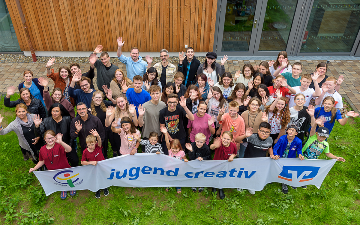 Bundespreisträgerakademie 2023 - Rund 50 Kinder und Jugendliche aus ganz Deutschland trafen sich bei der Bundespreisträgerakademie des 53. Internationalen Jugendwettbewerbs „jugend creativ“. To be continued… <br>Foto: BVR / Mandy Putz